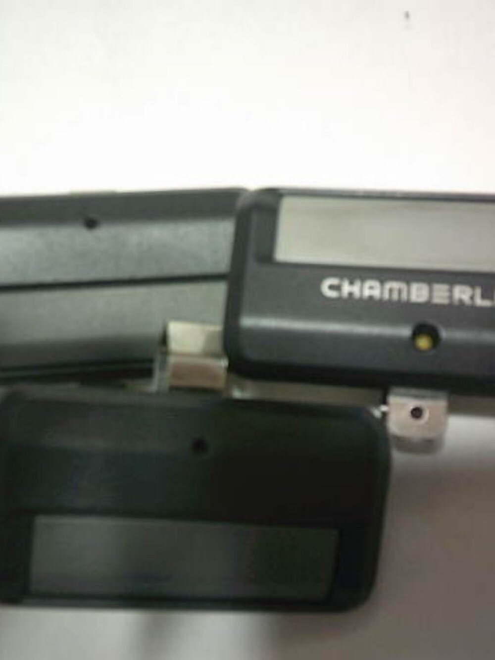 LOT 3 CHAMBERLAIN BRAND REMOTES GARAGE DOOR OPENERS TESTED 950ESTD w/ CLIPONS 🚗